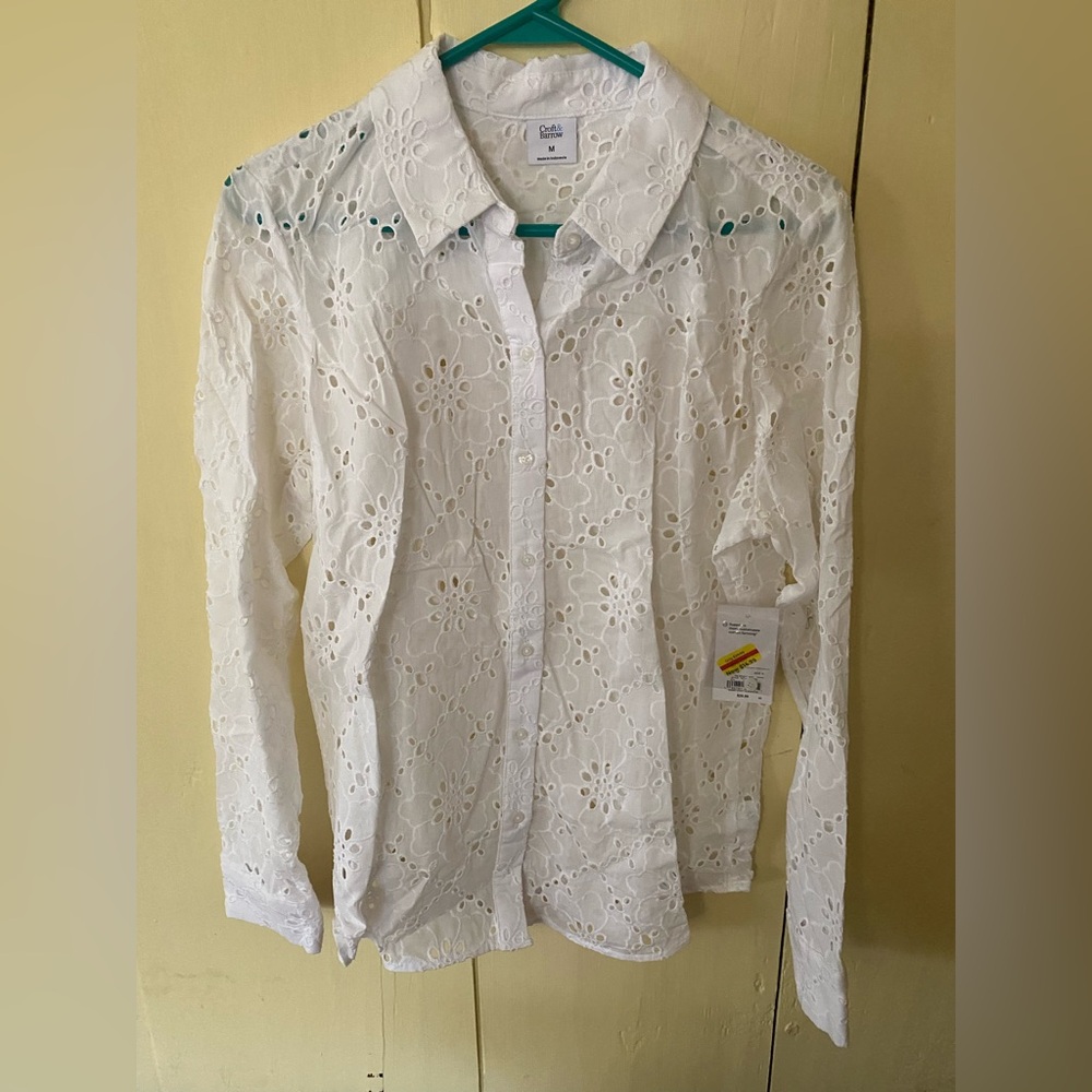 Medium Croft & barrow button up shirt NWT